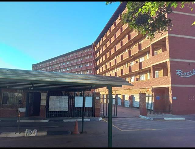 3 BEDROOM APARTMENT FOR SALE IN ZWARTKOP